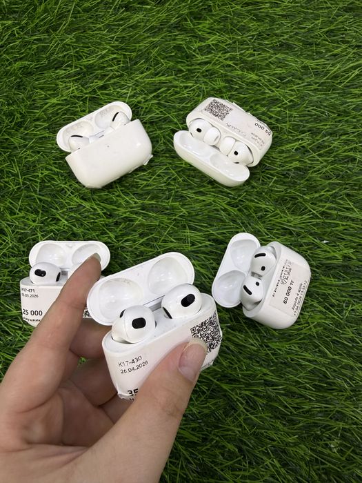 AirPods.