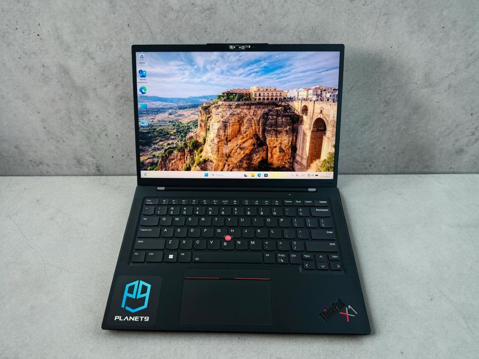 Лаптоп Lenovo ThinkPad X1 Carbon Gen 11 14" WUXGA Intel Core i7-1355U 16GB 256GB Гаранция!