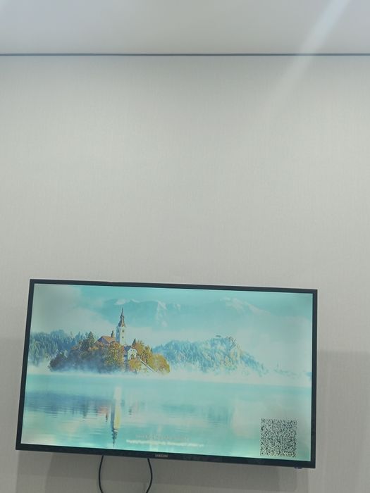 Продам телевизор Самсунг смарт