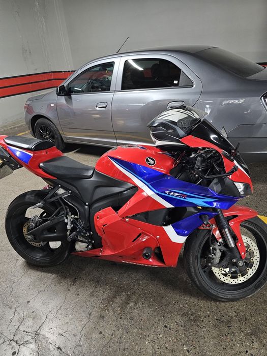 Honda cbr 600rr