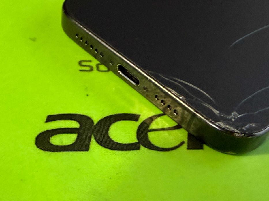 iPhone 15 Pro Max 256gb фабрично отключен