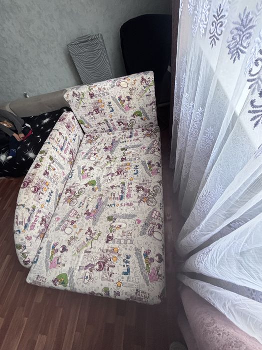 Отдам диван в хорошем состоянии