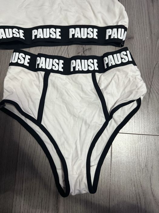 нов сет/комплект pause jeans