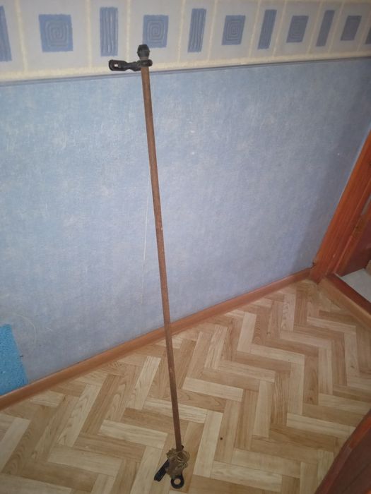 ПРОДАМ советскую ГАРДИНУ (КАРНИЗ) для штор ! Б/у. С 8 крокодильчиками.