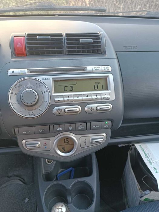 Хонда Джаз 1.3 бензин