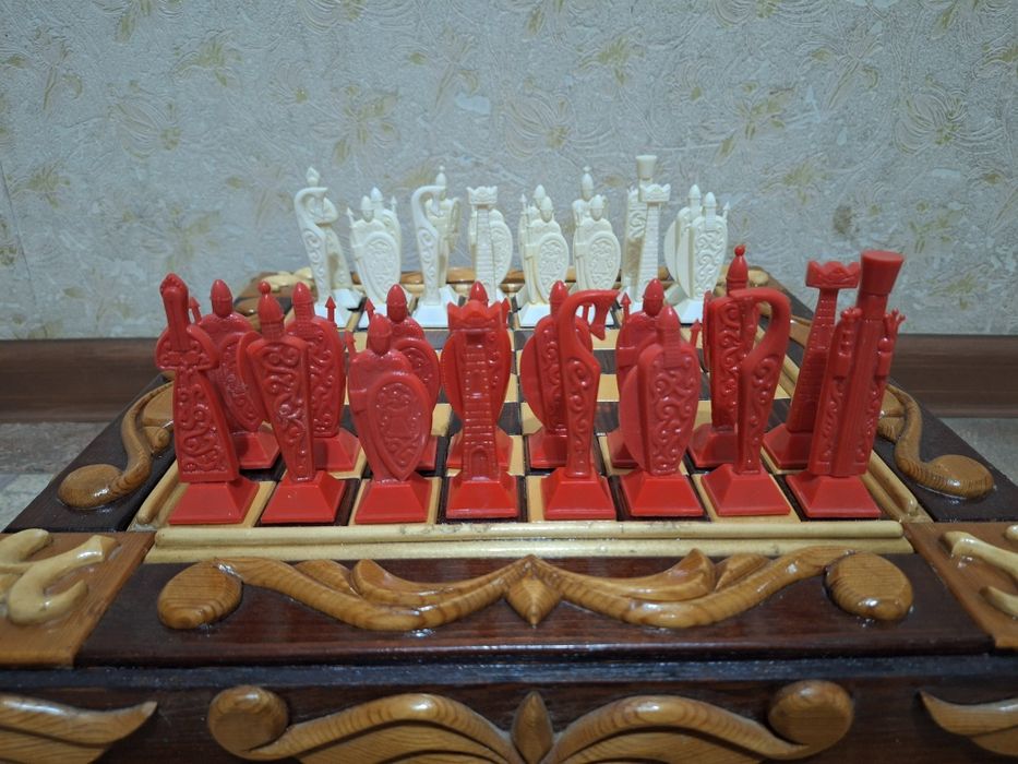 Шахматы продам. В хорошем состоянии.