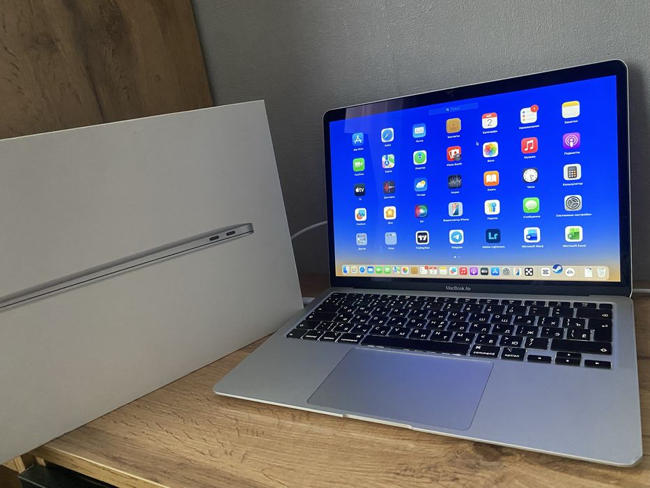 Macbook 2020 A13