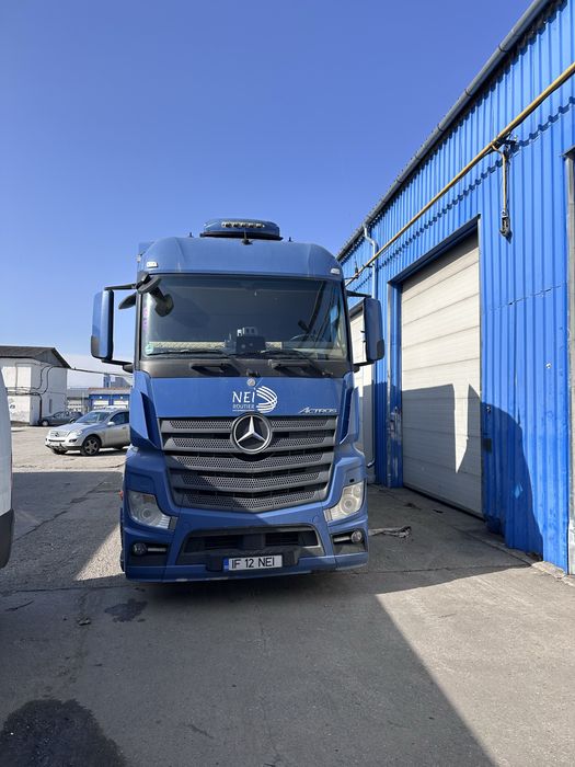 Mercedes  Actros