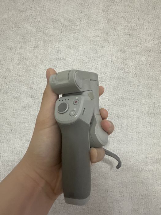 Стабилизатор Dji osmo mobile 4