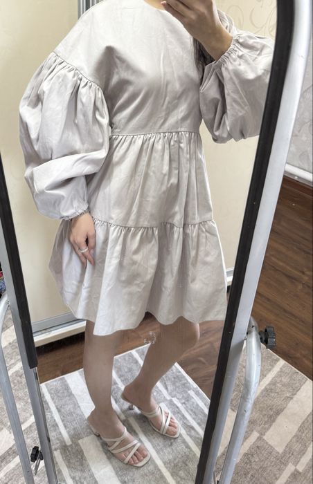 Платье короткое бежевый