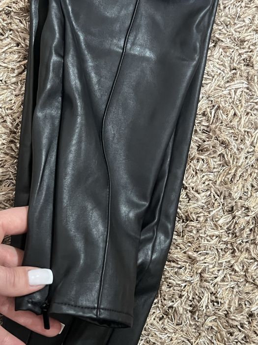 Кожен клин Armani Exchange