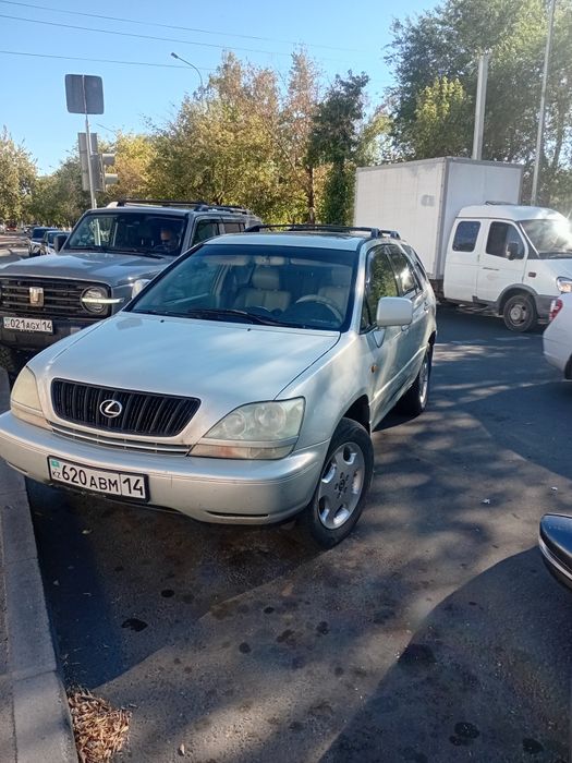 Продам   рх 300.    2002г.в