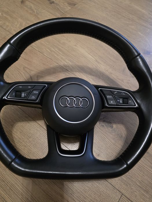 Volanl audi a4 b9 cu padele teșit!