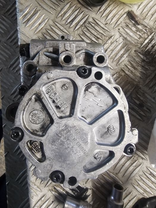 Pompa vacuum Iveco daily 3.0 cod F009D00886