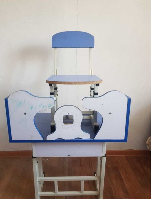 Продается парта со стулом