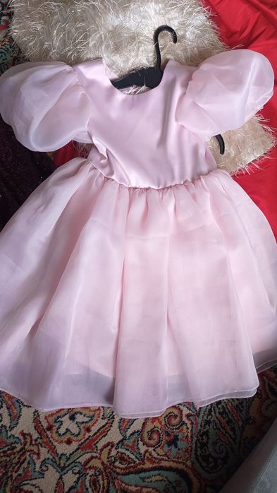 Платье праздничное