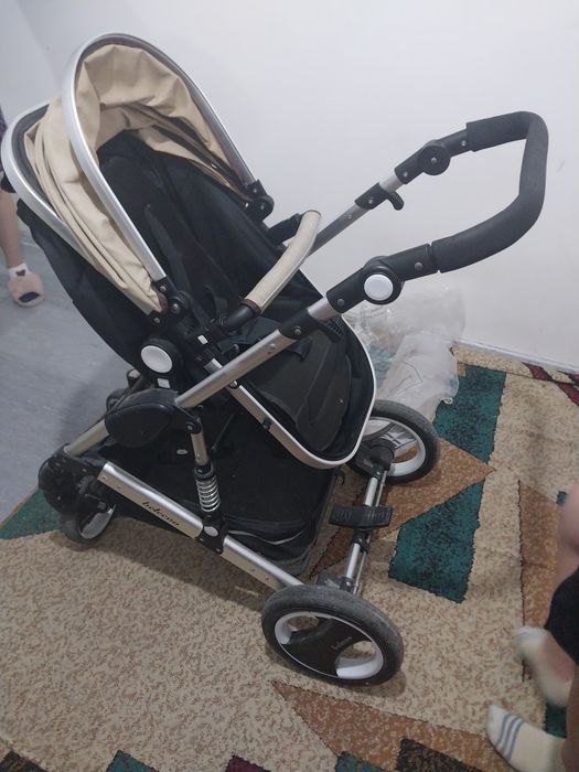 Продам коляску срочно