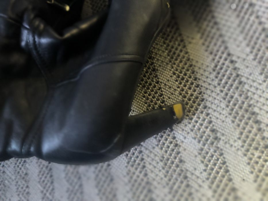 Отдам бесплатно сапоги