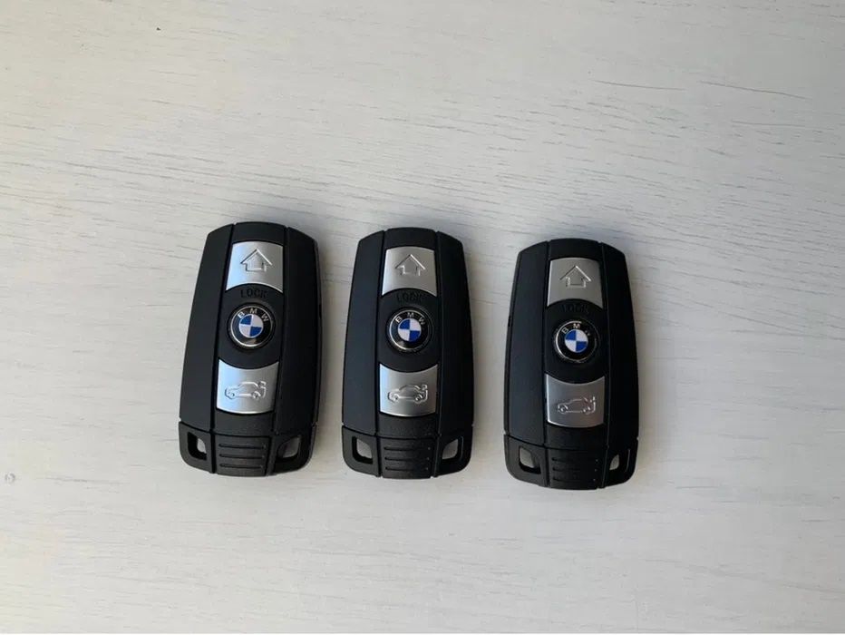 Cheie BMW E60 E90 E87 E70 E71 E84 Seria 1 3 5 7 X5 X6 programat inclus