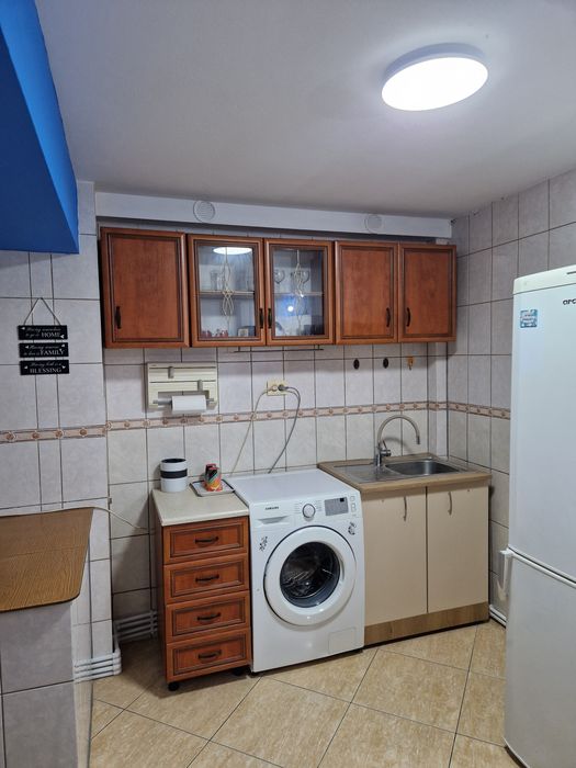 Garsoniera de închiriat in Bloc cu apartamente
