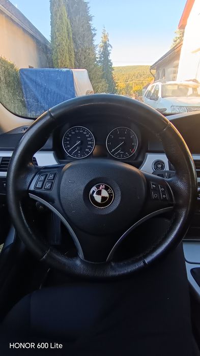 Vând BMW seria 3