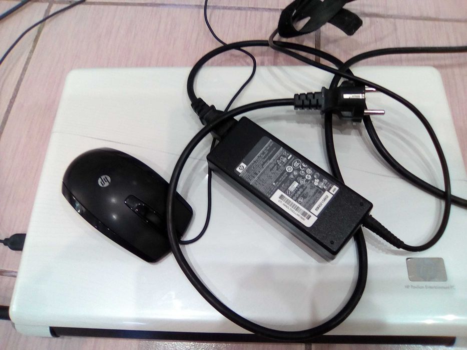 Лаптоп HP Pavilion dv6 Entertainment PC - два процесора