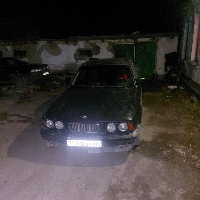 Продаётся BMW E34.