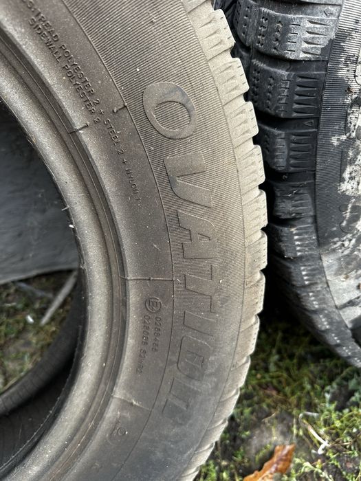 Продам резину 225/65/17 Б/у