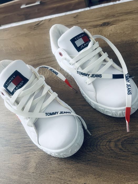 Adidasi Tommy Helfiger
