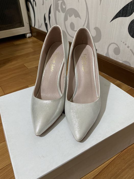 Женские туфли