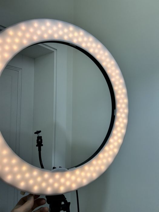 Lampa circulara LED cu trepied 49cm