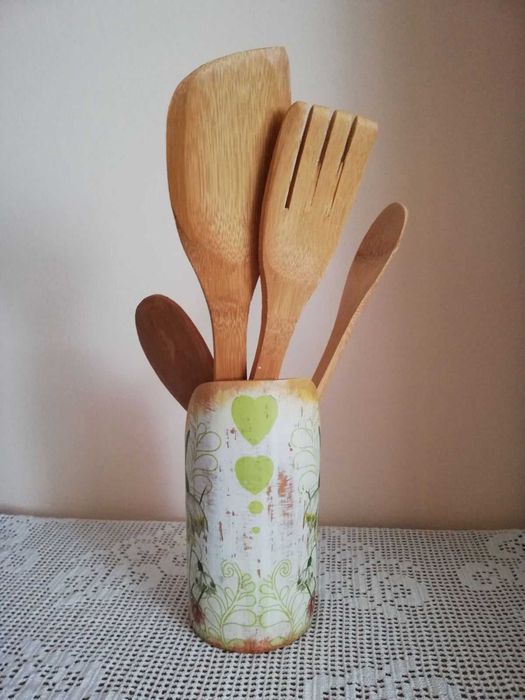 Кухненски аксесоари, дървени бъркалки в стойка от бамбук ПАКЕТНА цена