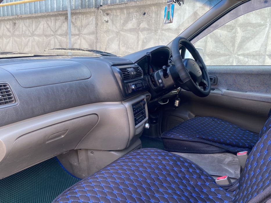 Продаю машину аваринная