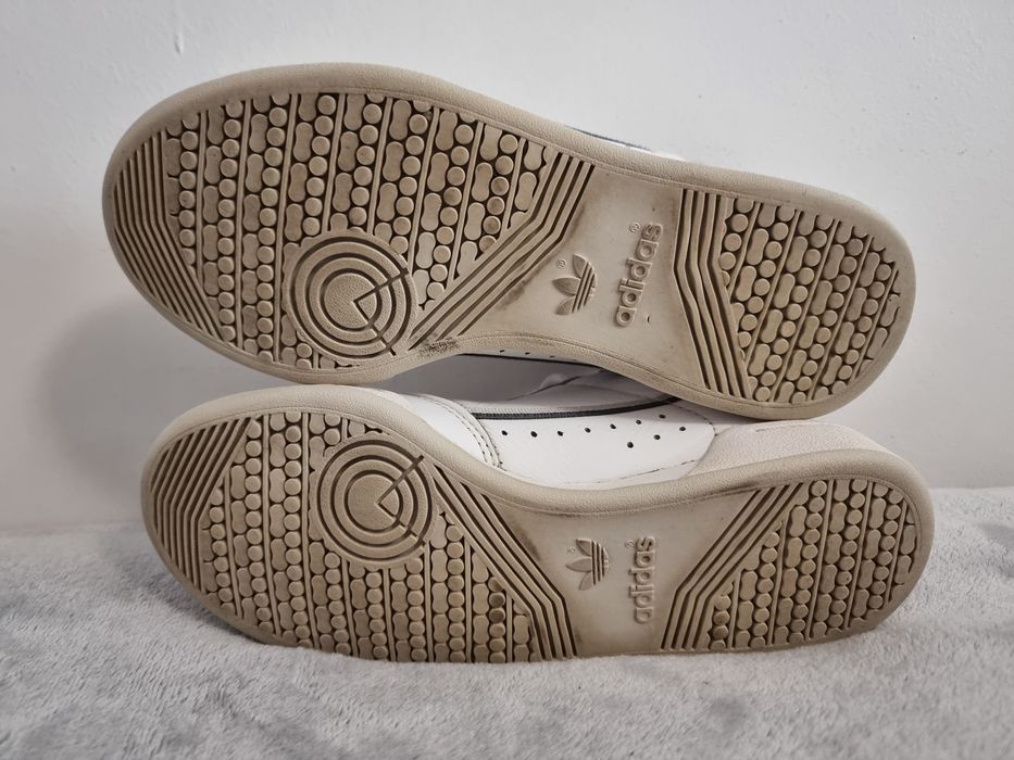 Adidasi Adidas Continental 80 marime 38