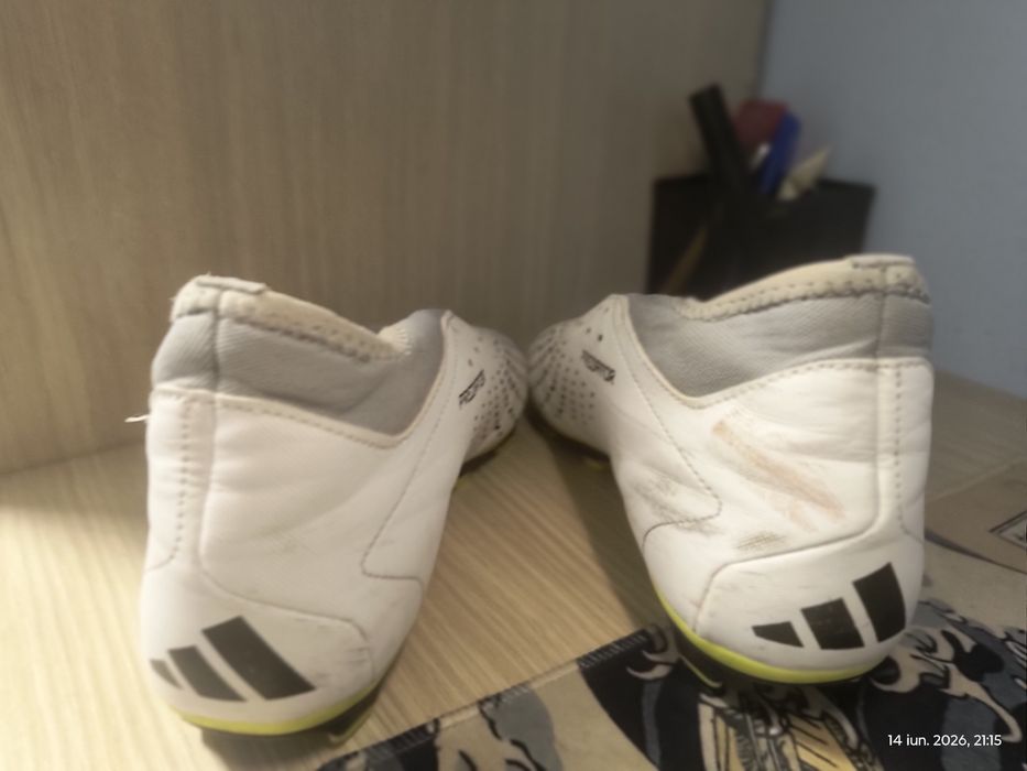 Ghete fotbal Adidas Predator Accuracy 4 cu crampoane mărimea 42