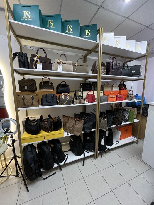 Продам качественный стеллаж