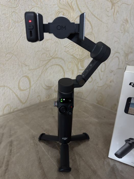 DJI osmo mobile 7p