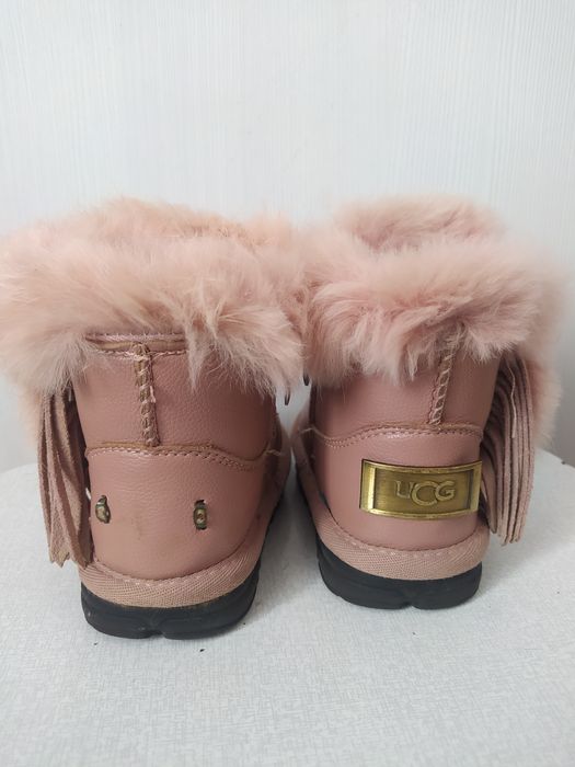 Продам детские зимние ботинки