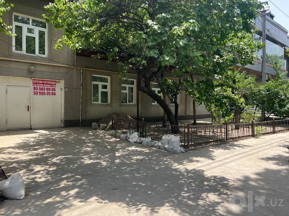 Ховли сотилади