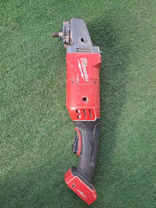 Milwaukee m18 defect FLAG230XPDB