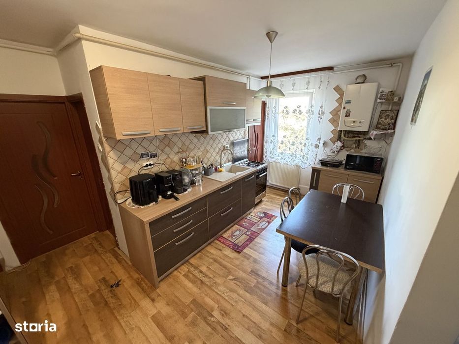 Inchiriez apartament cu 2 camere in Tudor str.Pandurilor
