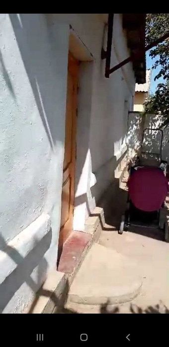 Xovli uy sotiladi