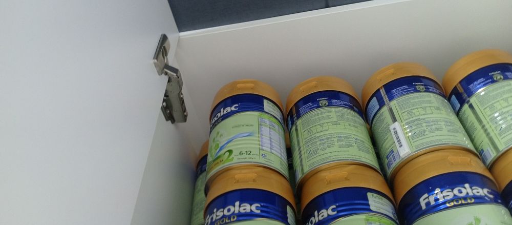 Продаю банки от детской смеси кашы фрисо лак