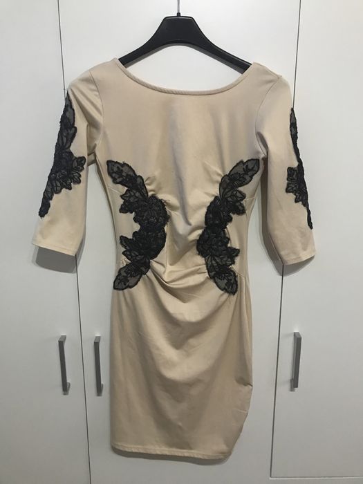 Vand rochita de ocazie