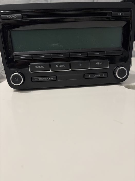 Vand Radio CD !!!Aproape Nou