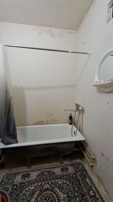 Чилонзор-12 продается квартира 2/1/4 балкон 2х6 огород подвал без рем.