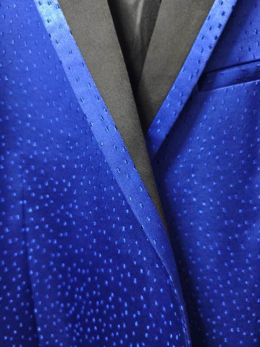 Праздничный шелковый костюм