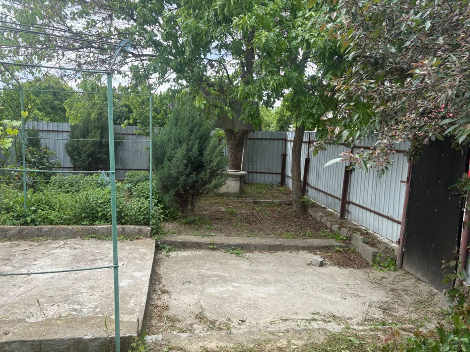 Casă de vânzare