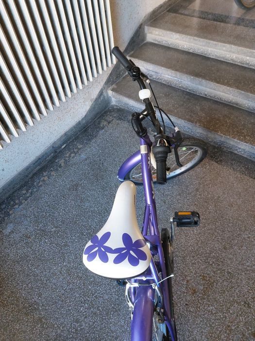 Bicicleta de fetițe în stare foarte bună.