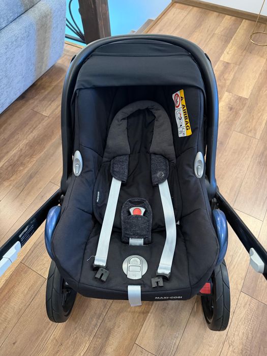 Vand carucior Quinny Moodd 3 in 1 + baza scaun Maxi Cosi